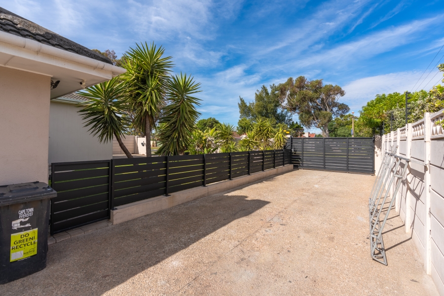 4 Bedroom Property for Sale in Pinelands Western Cape